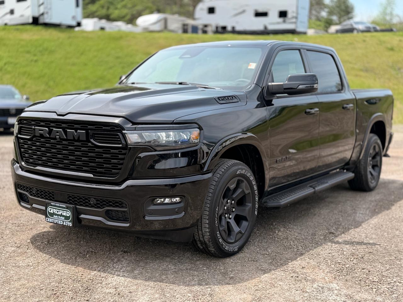 2025 RAM 1500 Big Horn/Lone Star 4x4 Crew Cab 5'7's photo