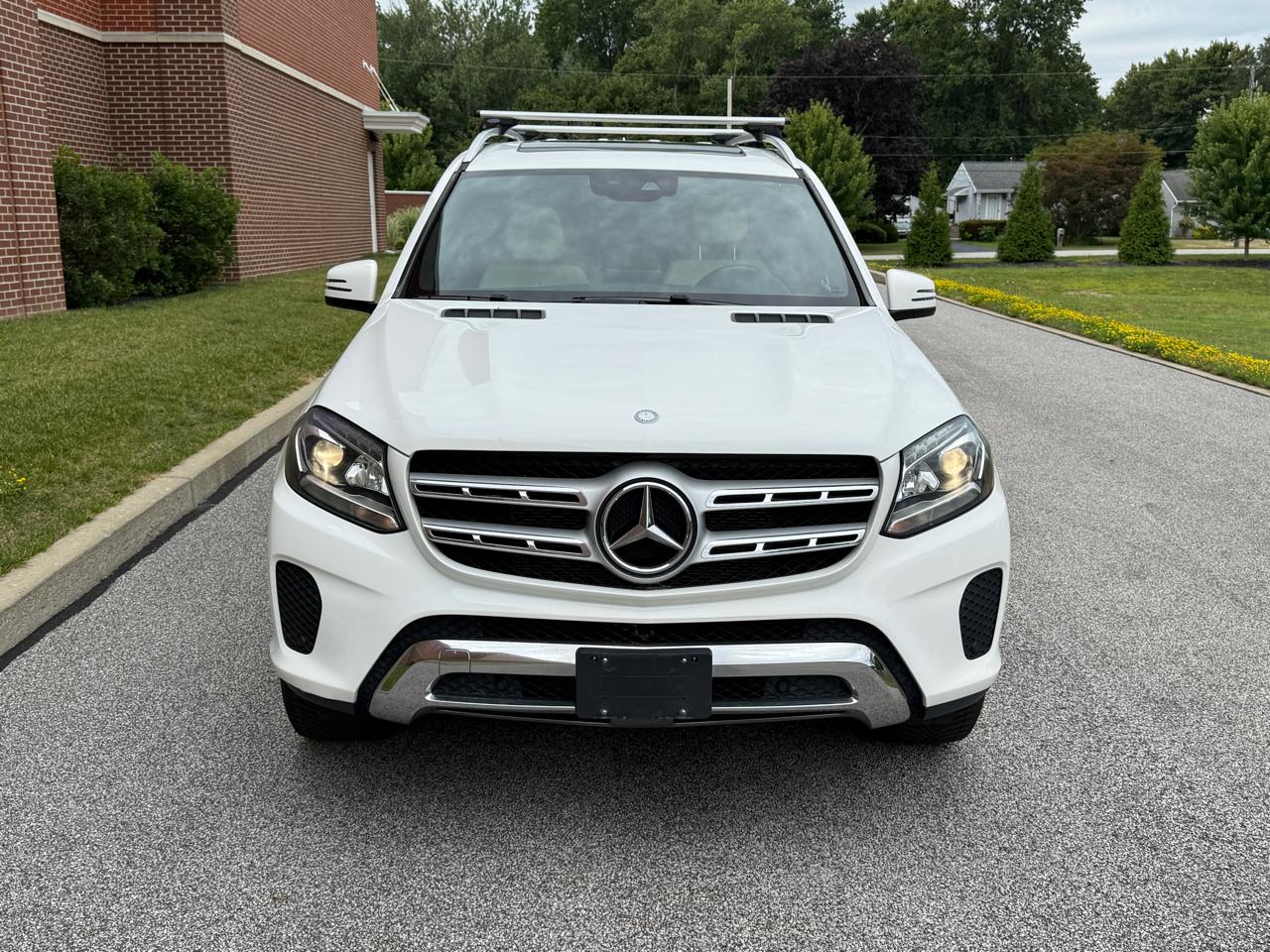 Photo 2 of 2017 Mercedes-Benz GLS GLS 450