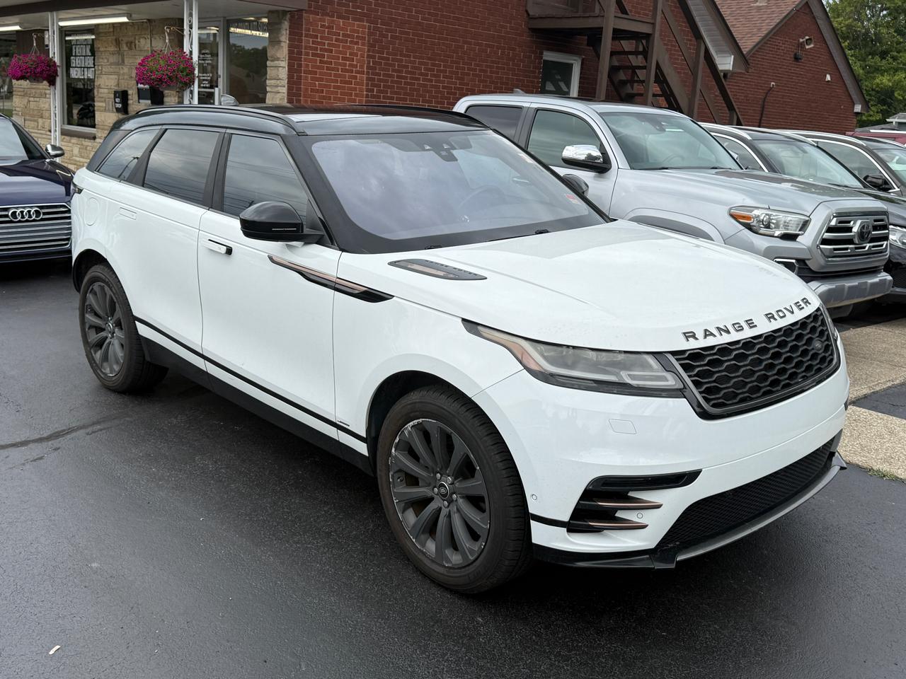 Photo 2 of 2018 Land Rover Range Rover Velar P250 R-Dynamic SE