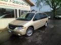 2000 Chrysler Town & Country