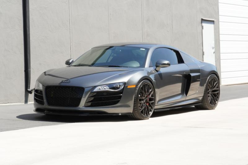 2012 Audi R8 5.2 quattro R tronic's photo