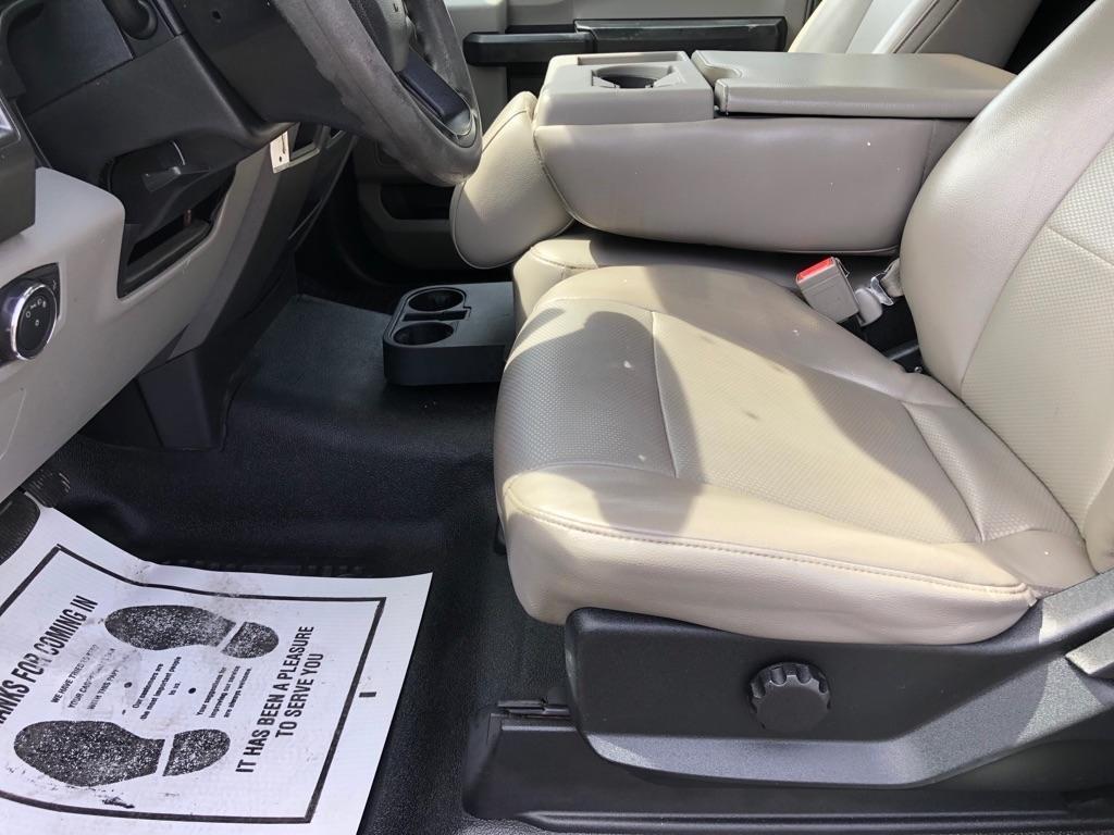 2018 Ford F-250 SD SUPER DUTY WHITE at Premiere Auto Sales