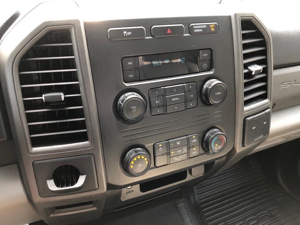 2018 Ford F-250 SD SUPER DUTY WHITE at Premiere Auto Sales