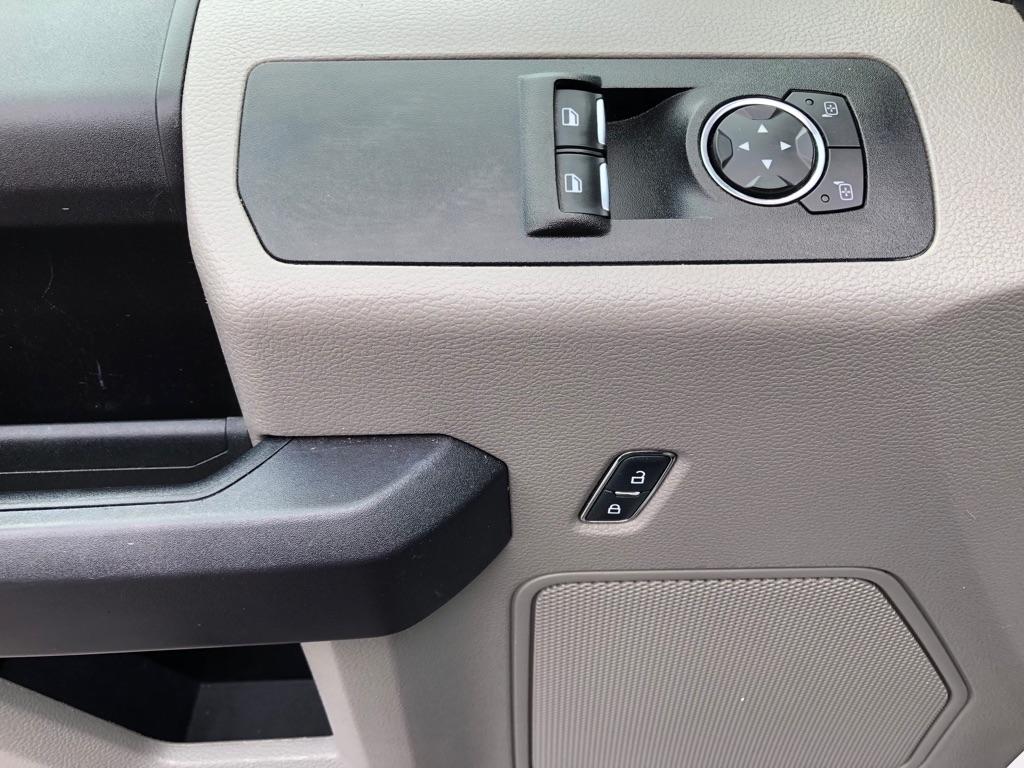 2017 Ford F-150  WHITE at Washington Ford