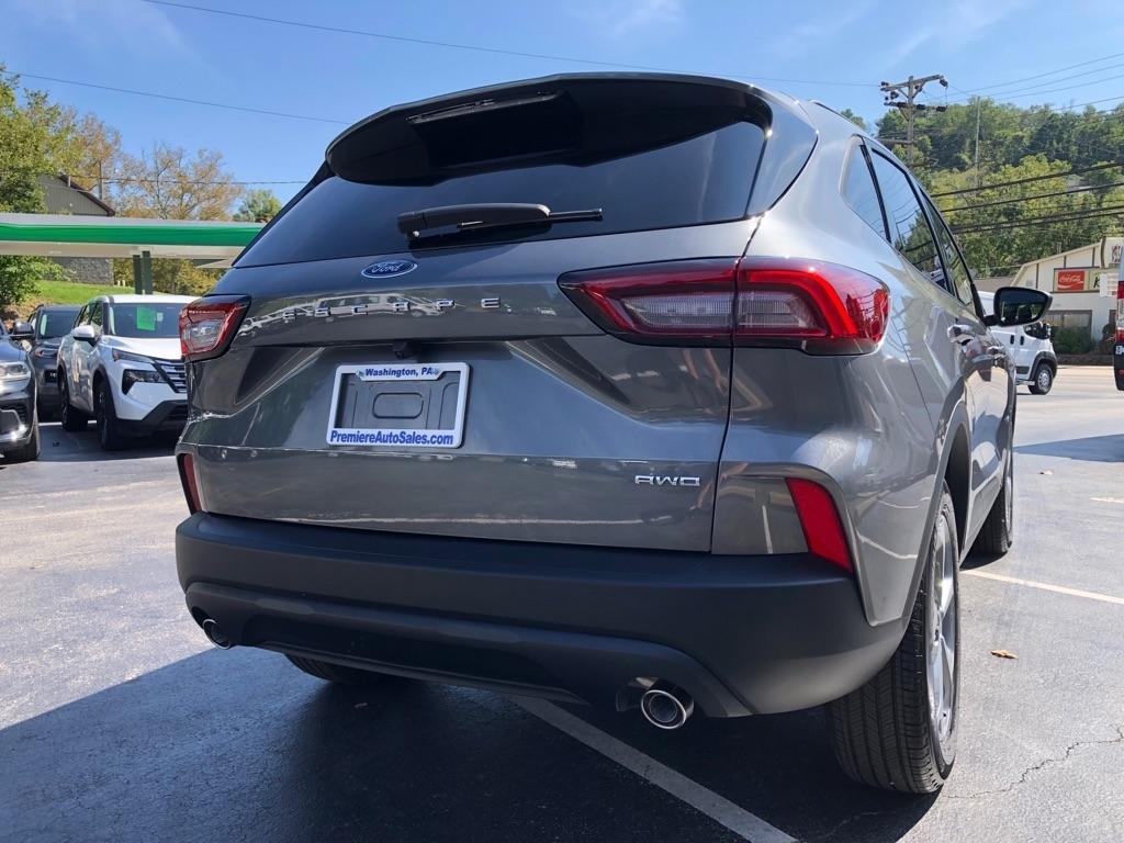 2025 Ford Escape ST LINE - 4