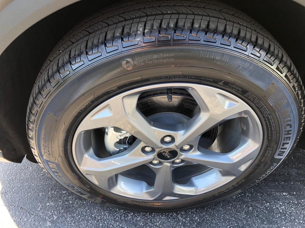 2025 Ford Escape ST LINE - 10