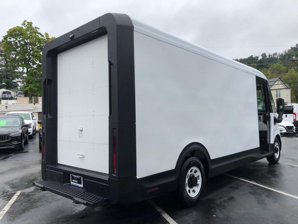 2024 BrightDrop  Zevo  WHITE at Premiere Auto Sales