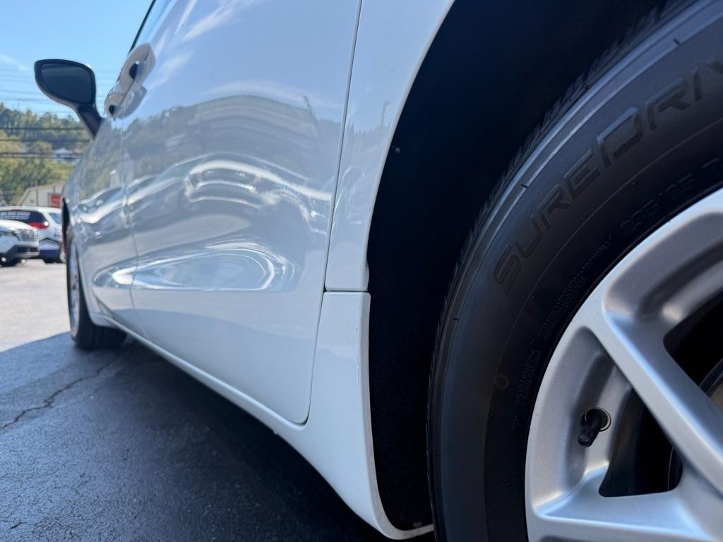 2023 Chrysler Voyager photo 13 of 33