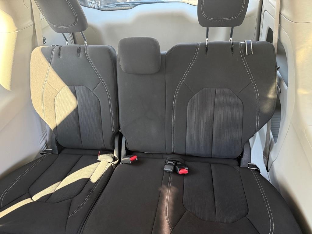 2023 Chrysler Voyager photo 19 of 33