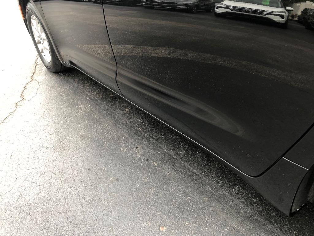 2024 Chrysler Voyager photo 14 of 40