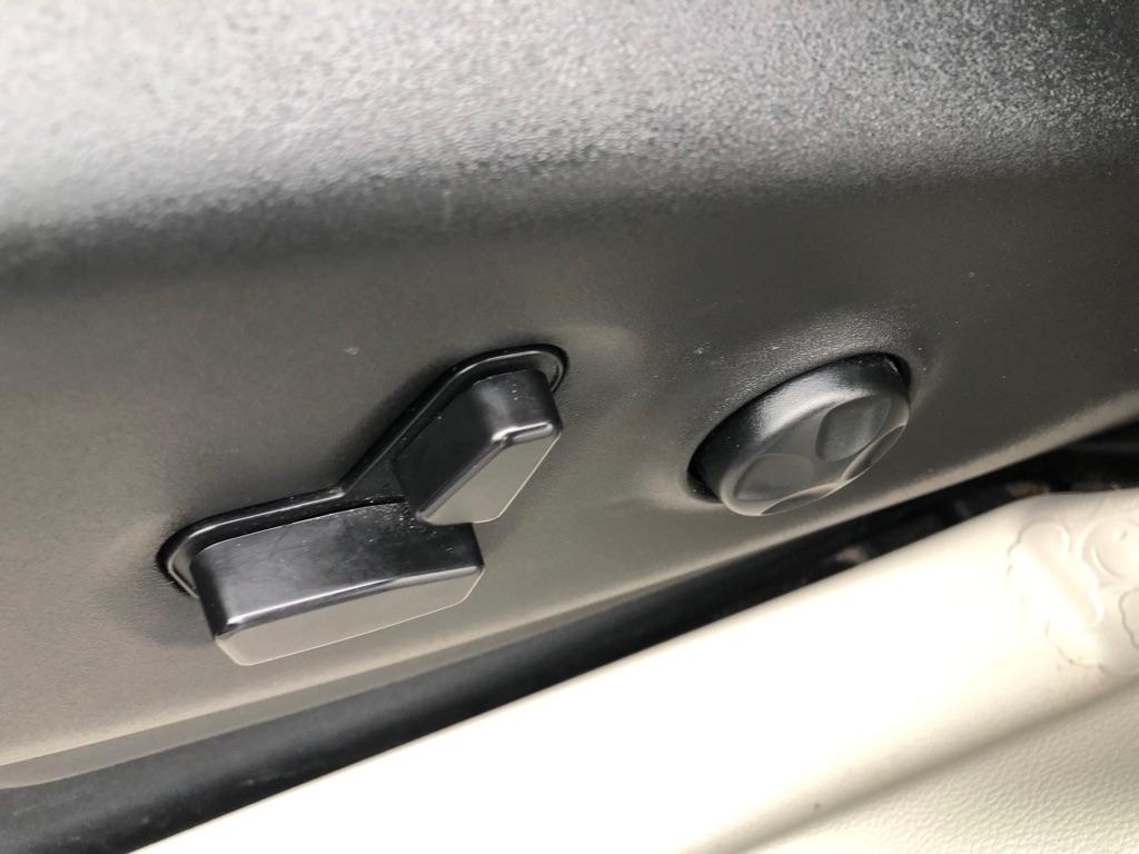 2024 Chrysler Voyager photo 20 of 40