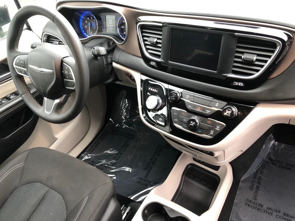 2024 Chrysler Voyager photo 26 of 40
