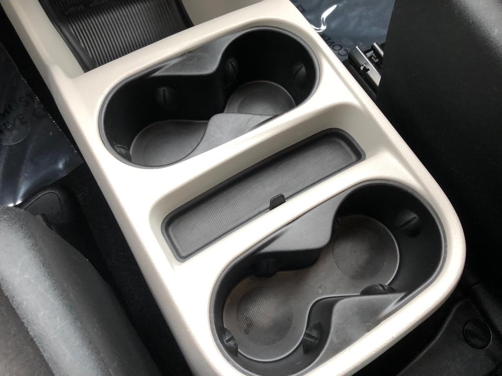 2024 Chrysler Voyager photo 27 of 40