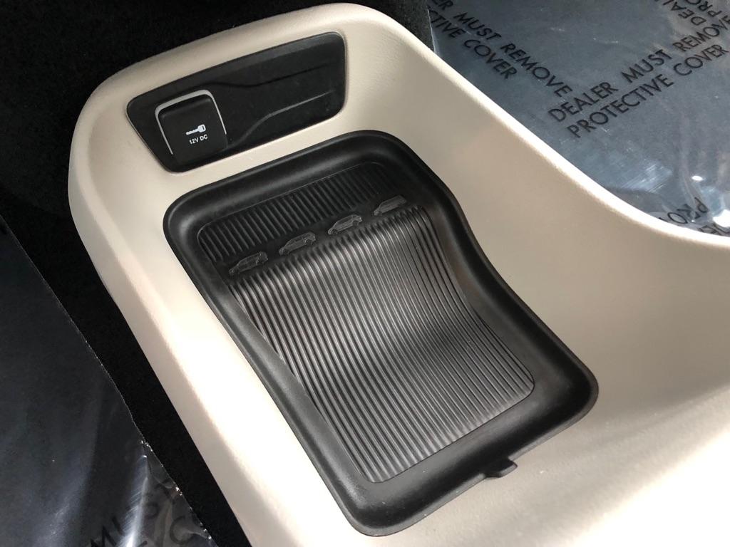 2024 Chrysler Voyager photo 28 of 40