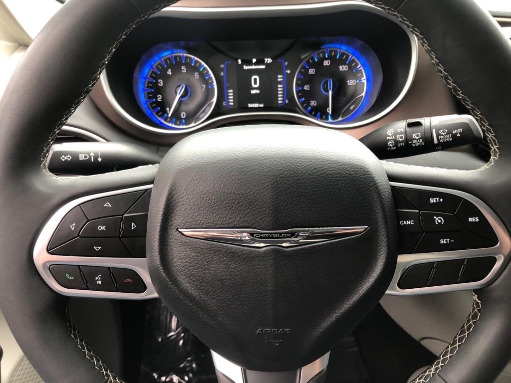 2024 Chrysler Voyager photo 34 of 40