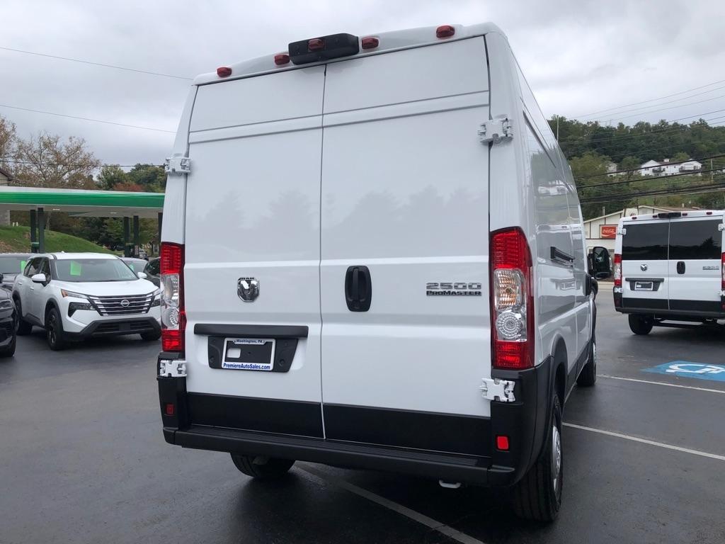 2026 RAM Promaster photo 5 of 37