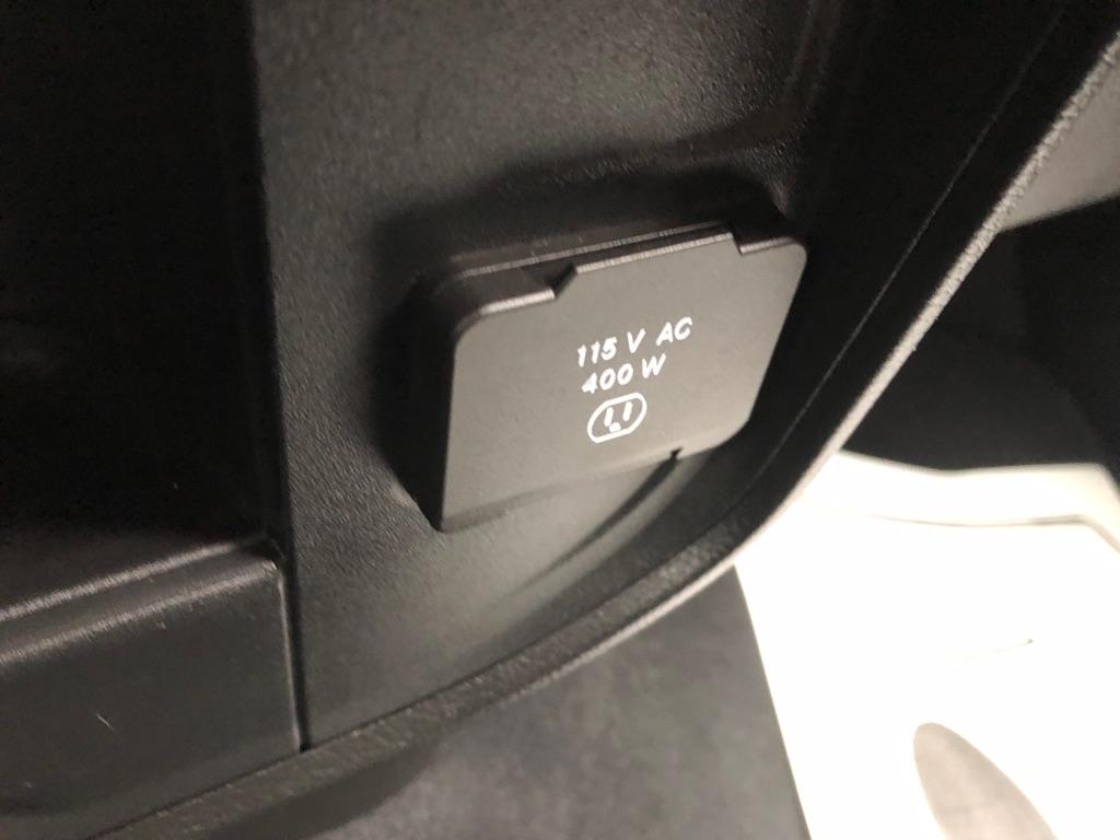 2024 RAM 2500 photo 33 of 47