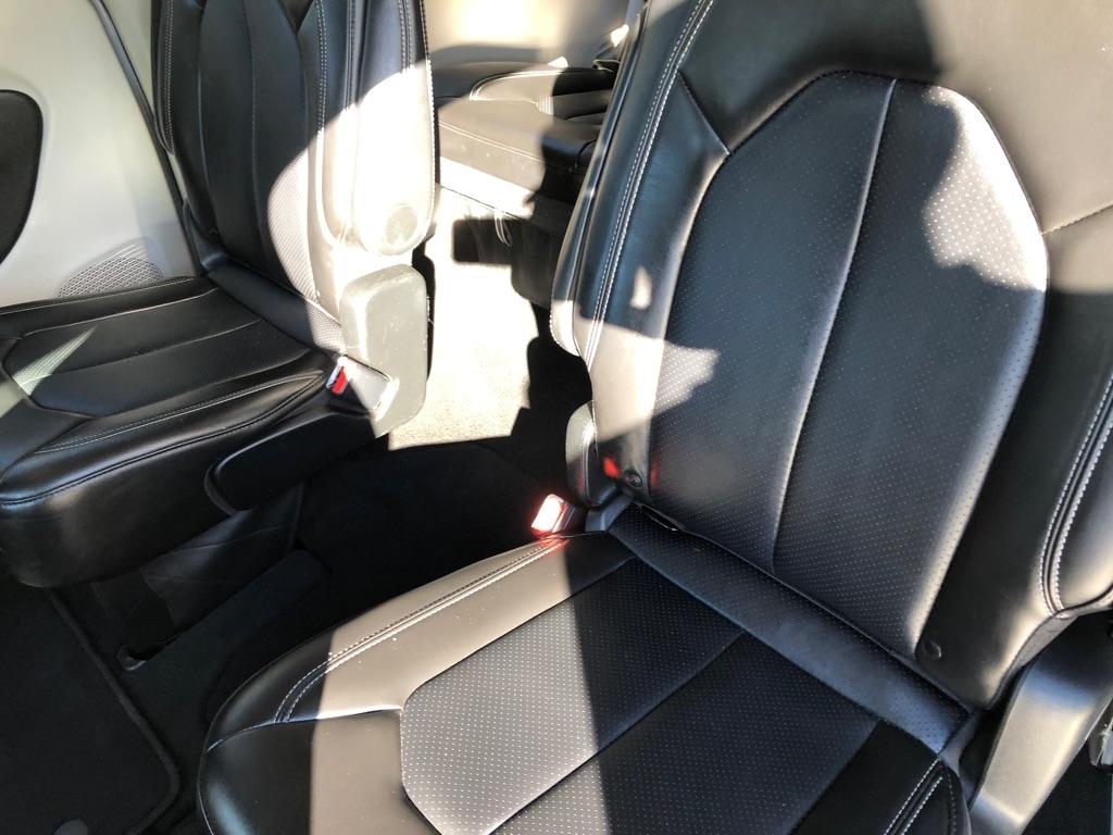2024 Chrysler Pacifica photo 22 of 42