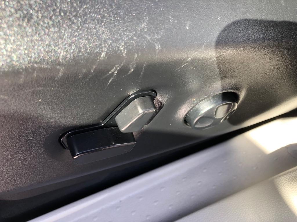 2023 Chrysler Voyager photo 20 of 42