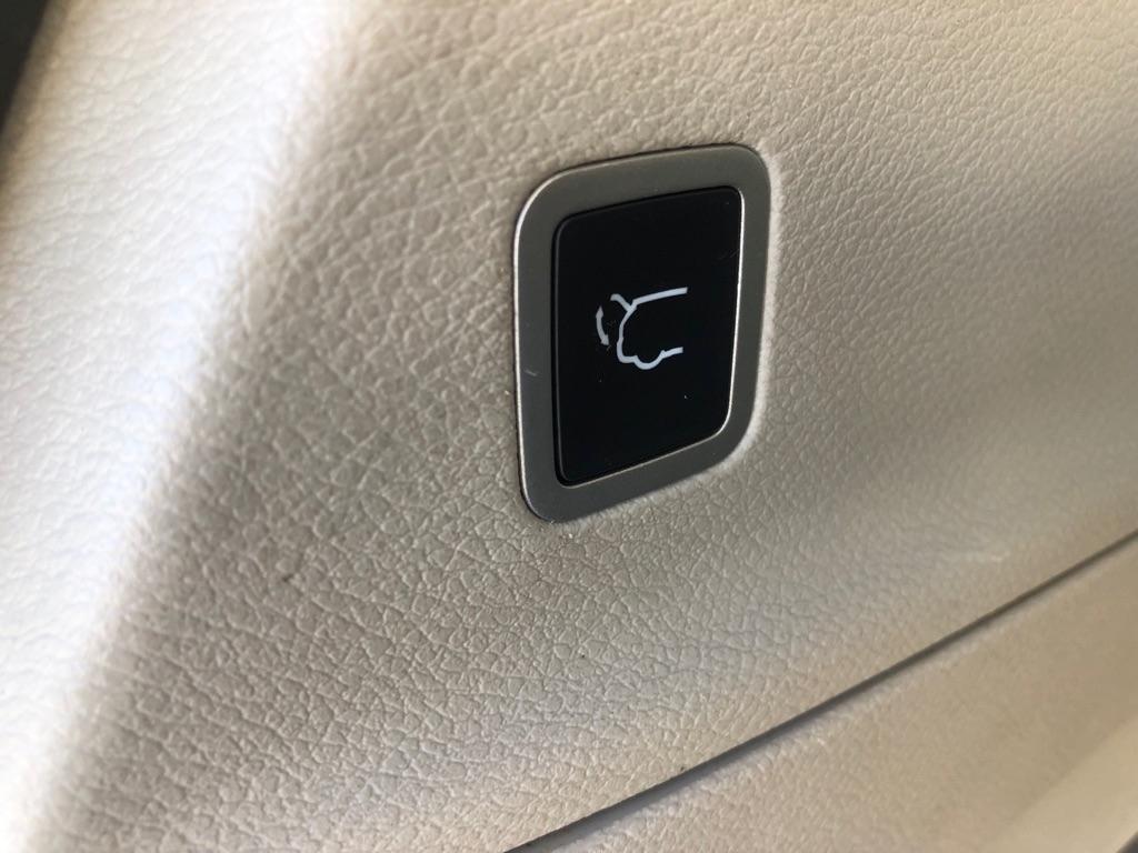 2023 Chrysler Voyager photo 25 of 42