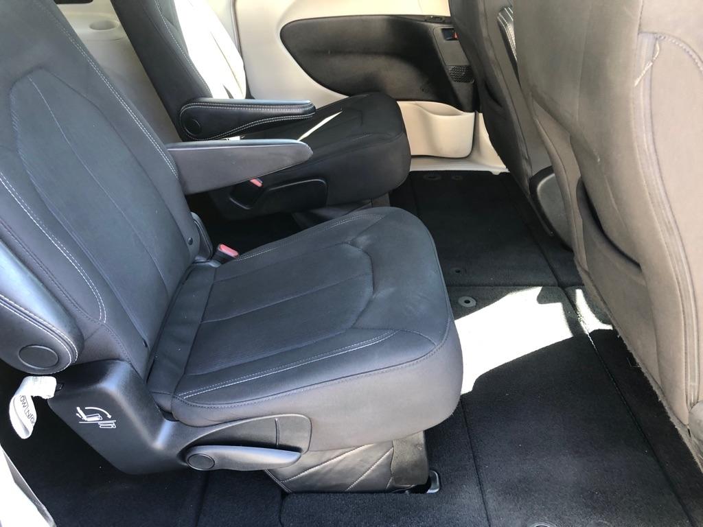 2023 Chrysler Voyager photo 26 of 42