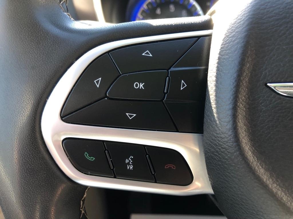 2023 Chrysler Voyager photo 38 of 42