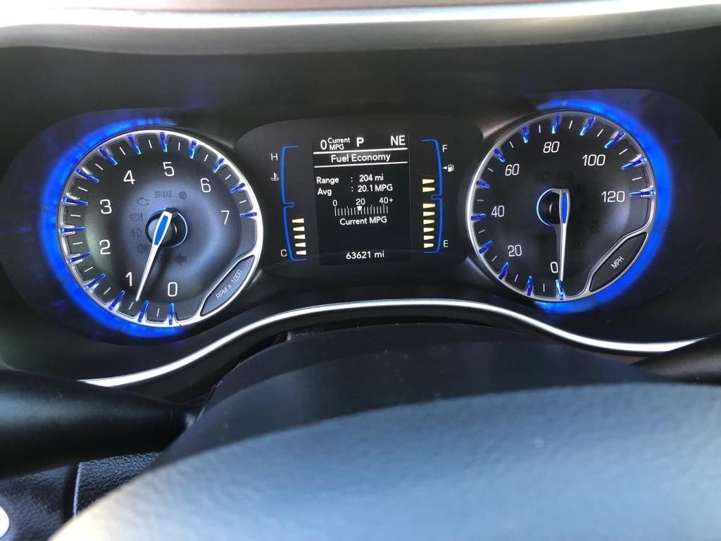 2023 Chrysler Voyager photo 39 of 42