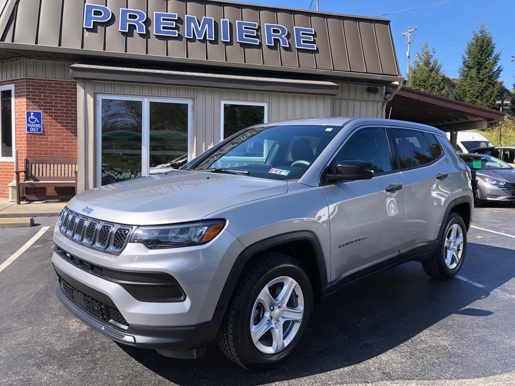 2023 Jeep Compass photo 10 of 40