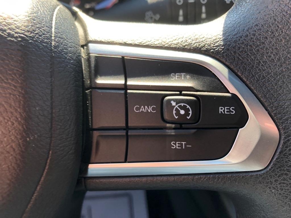 2023 Jeep Compass photo 35 of 40