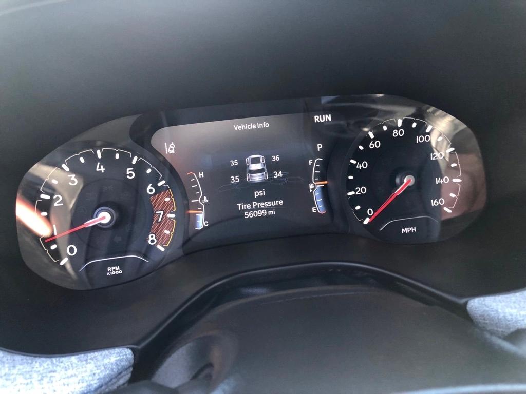 2023 Jeep Compass photo 37 of 40