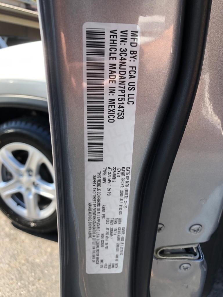2023 Jeep Compass photo 39 of 40
