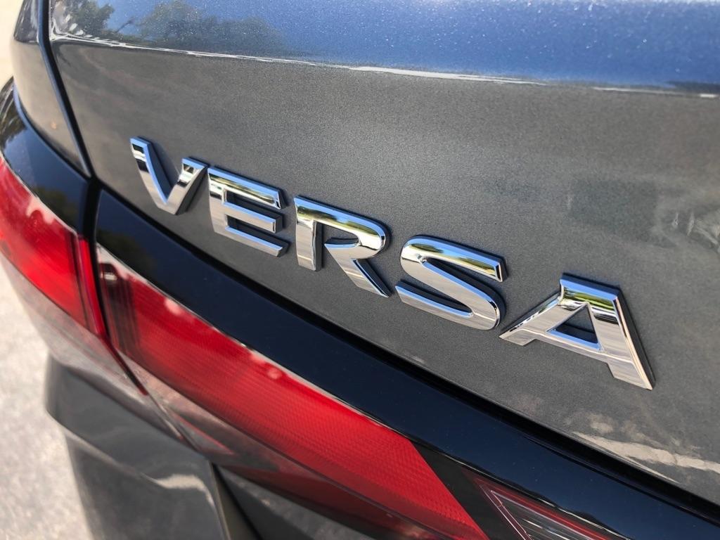 2024 Nissan Versa photo 16 of 37