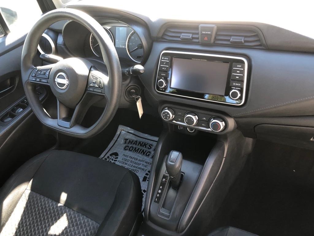 2024 Nissan Versa photo 23 of 37