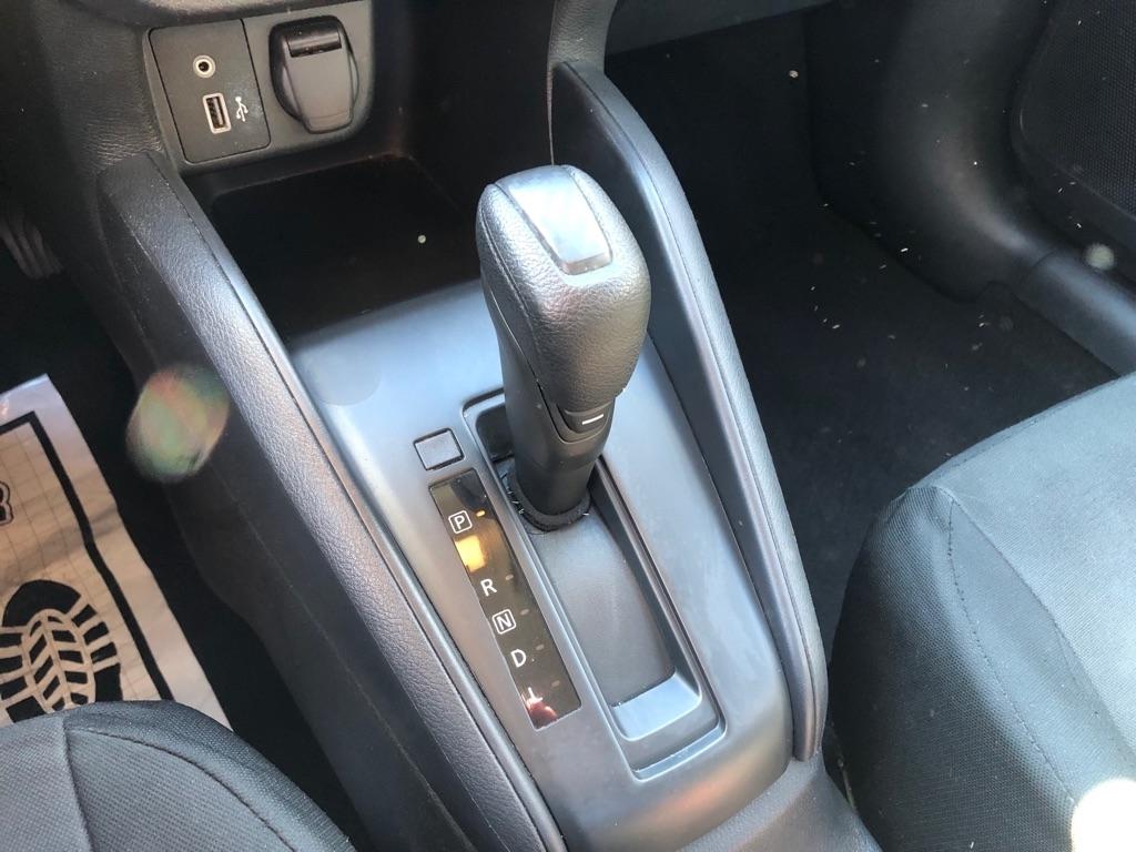 2024 Nissan Versa photo 24 of 37