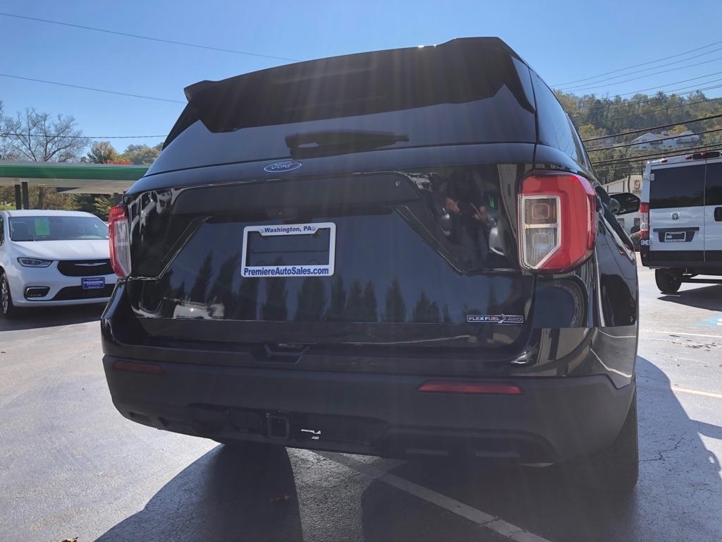 2021 Ford Explorer photo 5 of 36