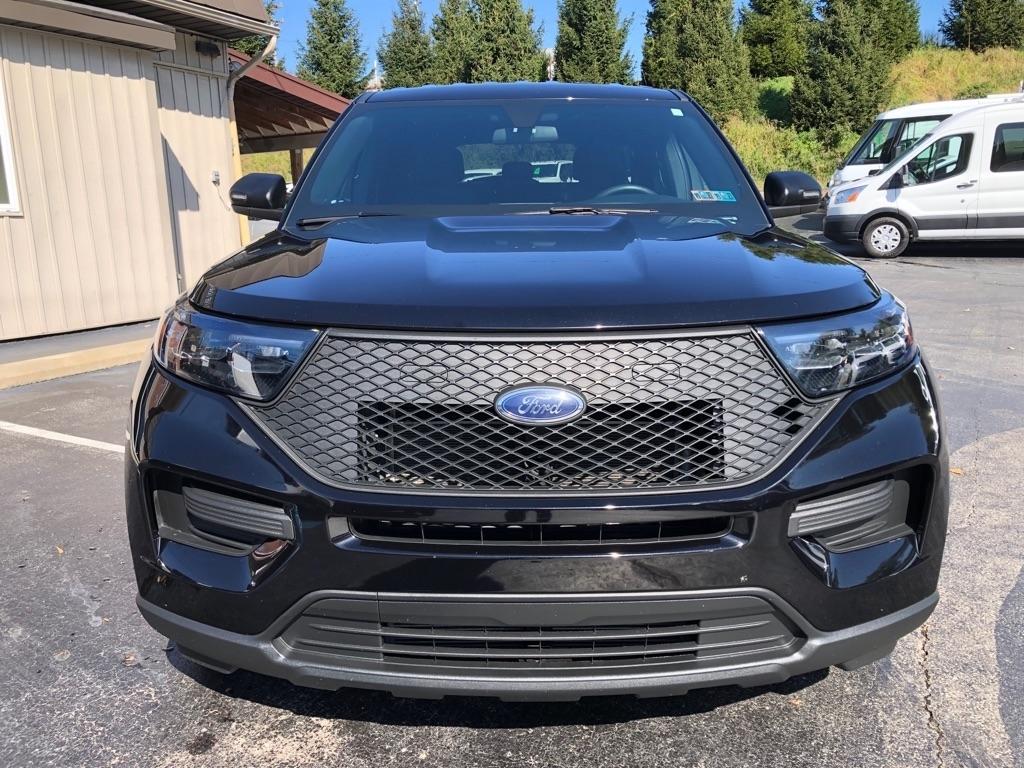 2021 Ford Explorer photo 9 of 36