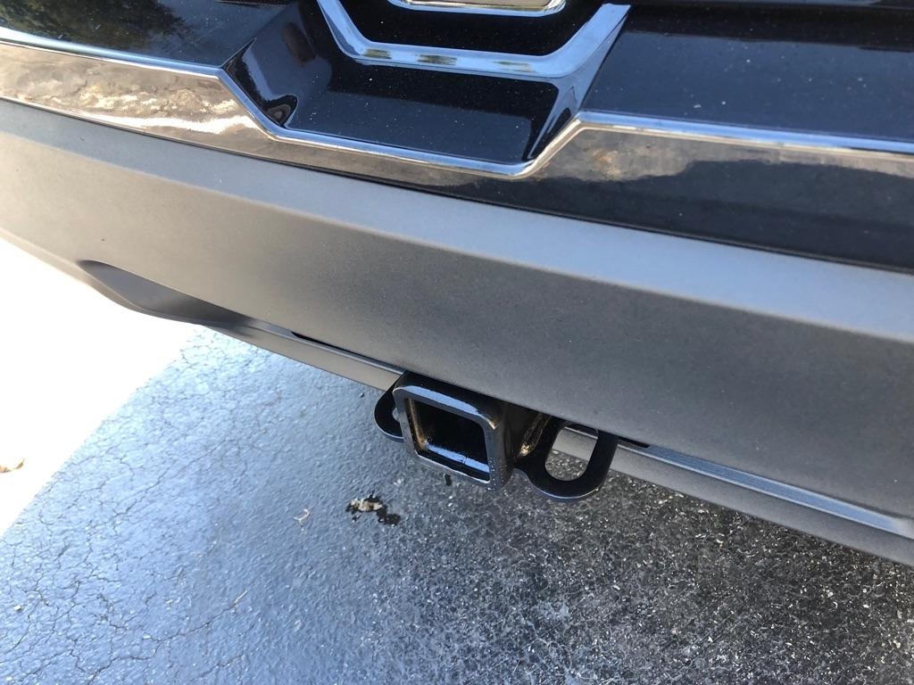 2021 Ford Explorer photo 16 of 36
