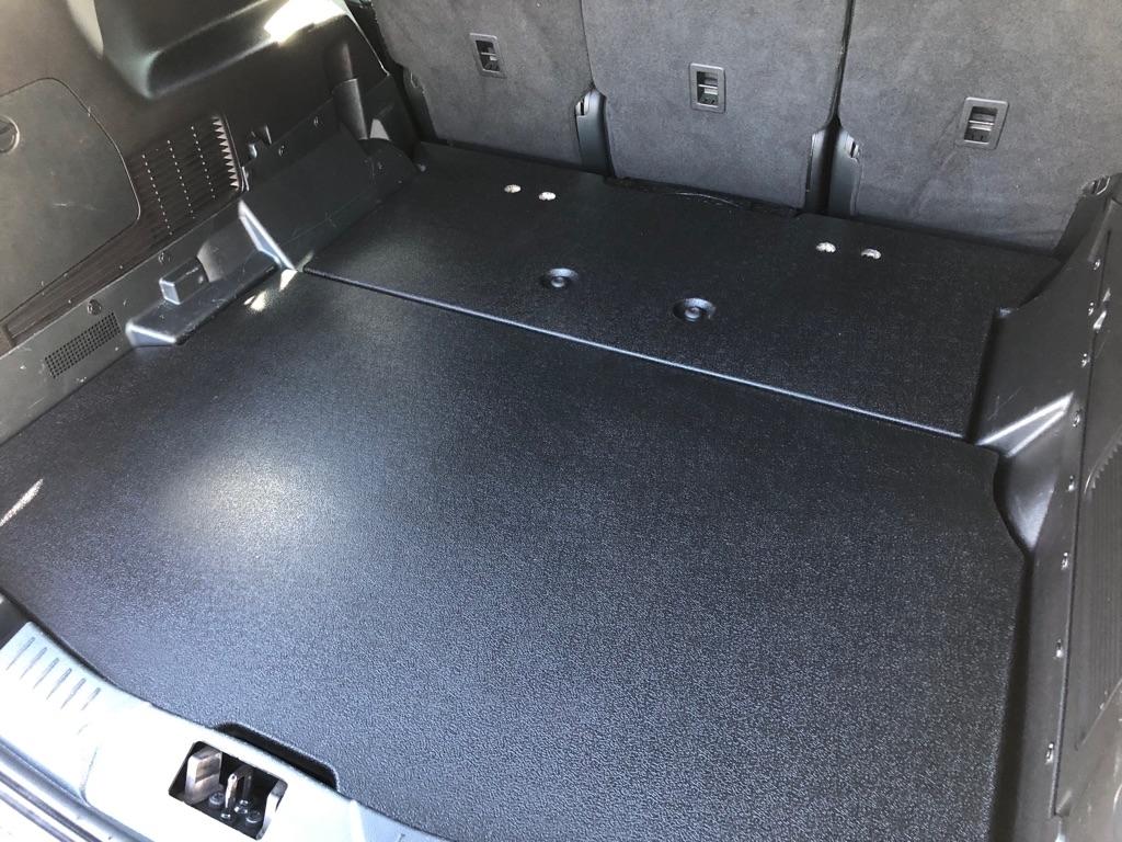 2021 Ford Explorer photo 22 of 36