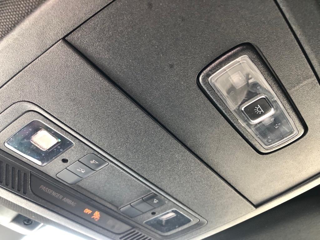 2021 Ford Explorer photo 29 of 36
