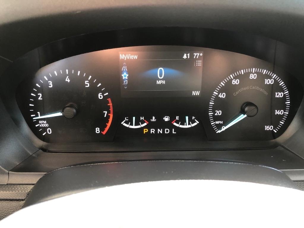 2021 Ford Explorer photo 33 of 36