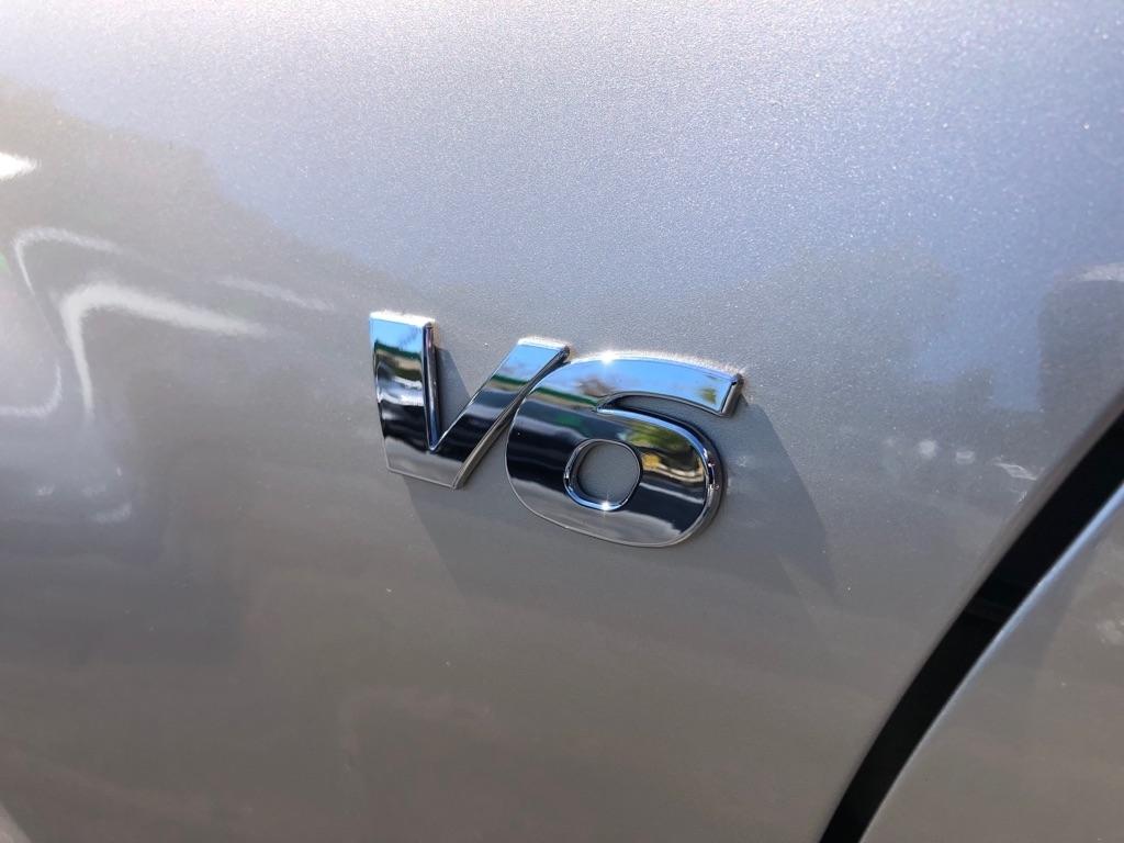 2007 Suzuki Grand Vitara photo 14 of 43