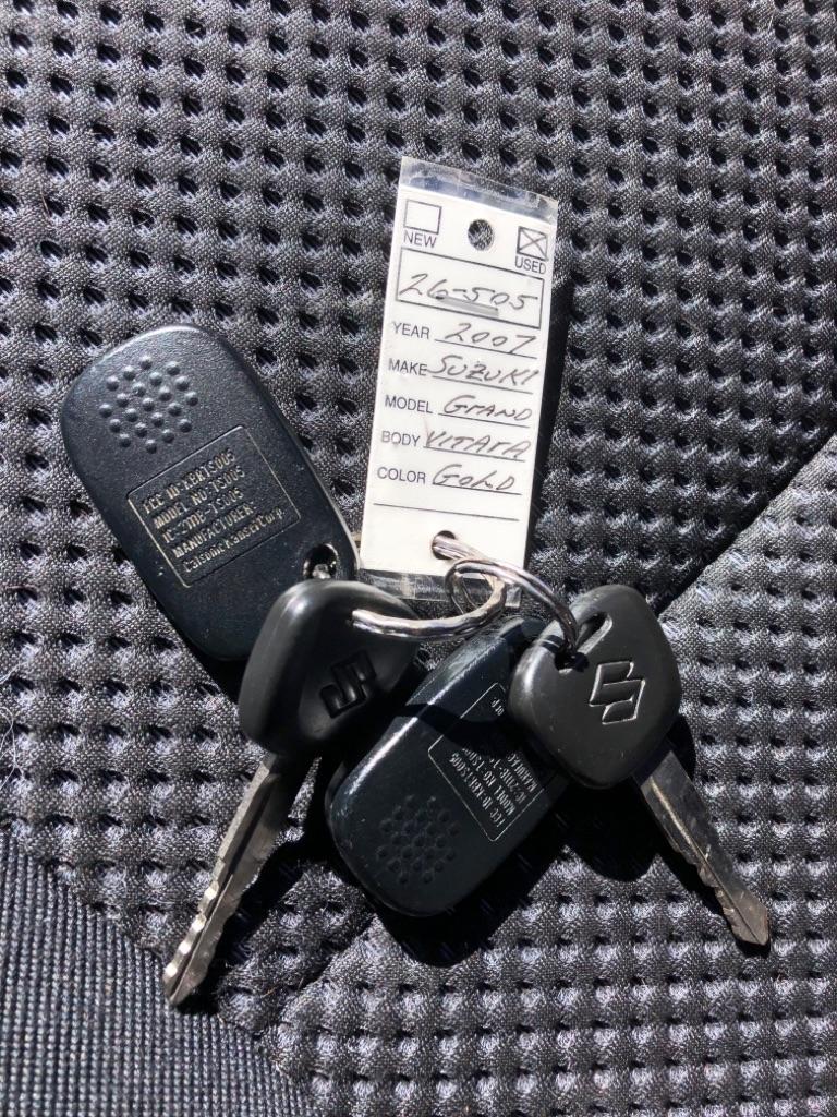2007 Suzuki Grand Vitara photo 40 of 43