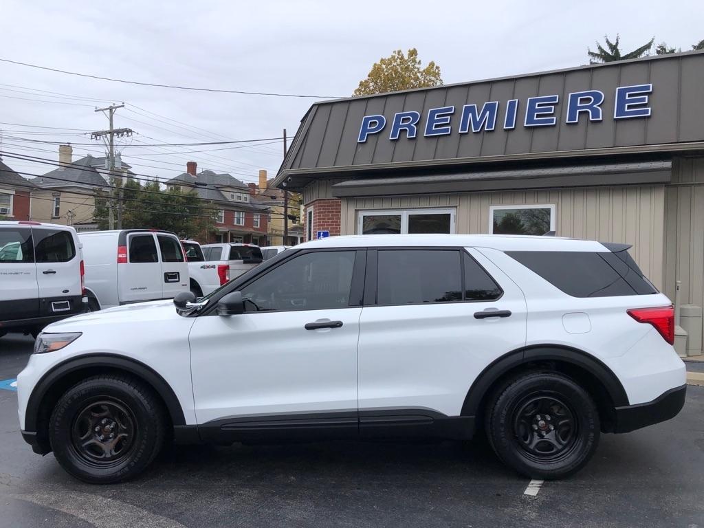 2021 Ford Explorer photo 3 of 36