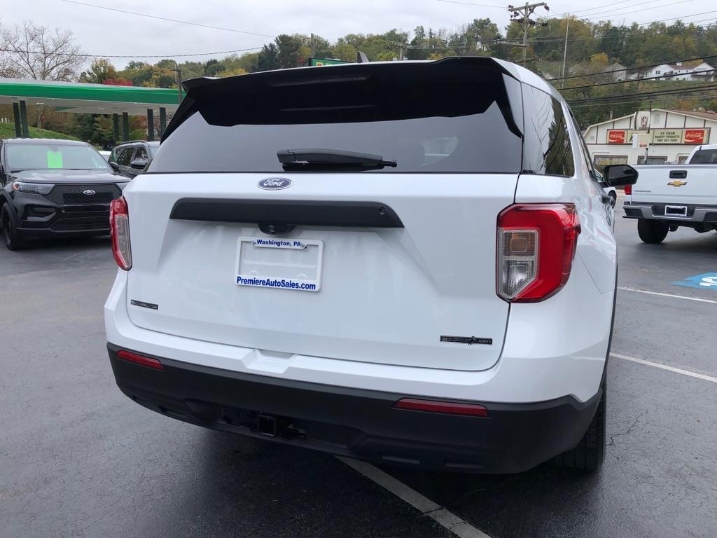2021 Ford Explorer photo 5 of 36