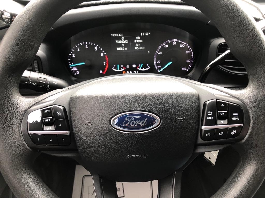 2021 Ford Explorer photo 30 of 36
