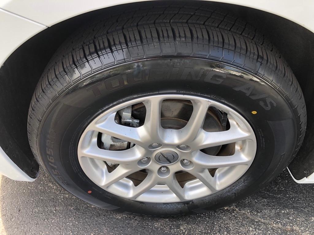2023 Chrysler Voyager photo 11 of 42