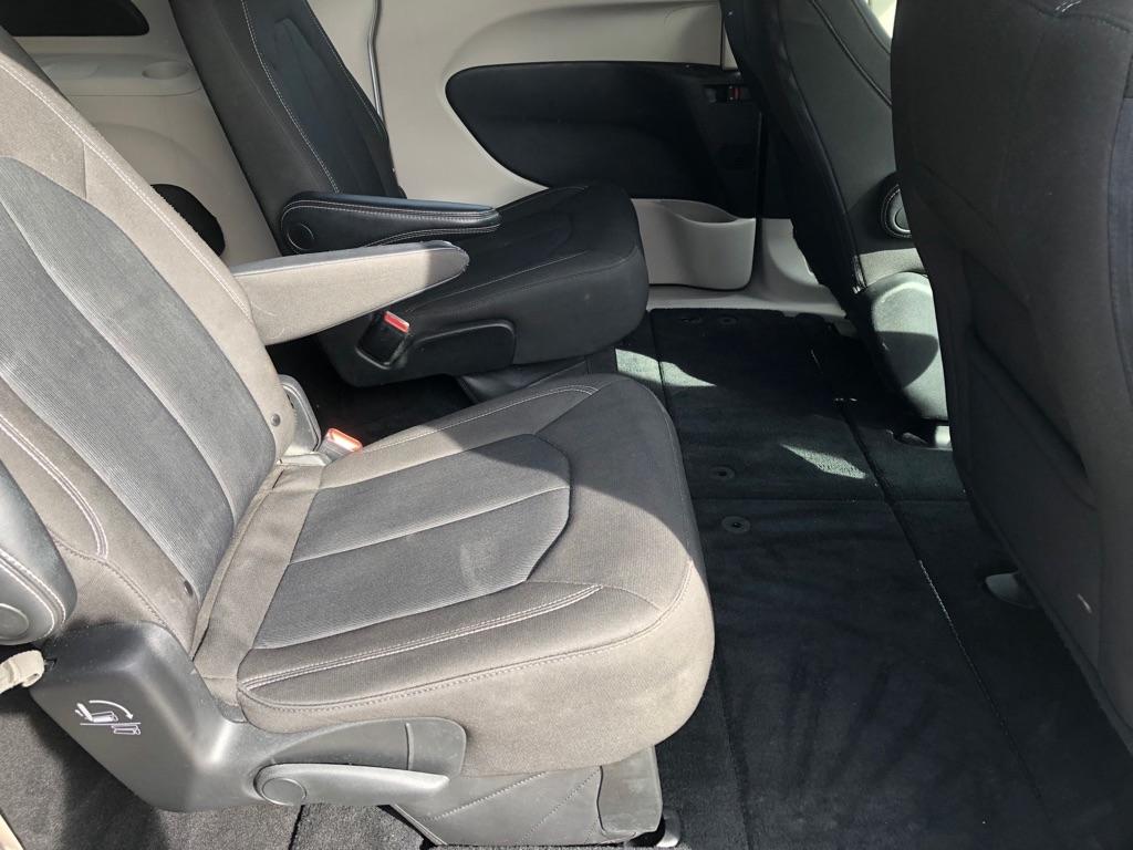 2023 Chrysler Voyager photo 26 of 42