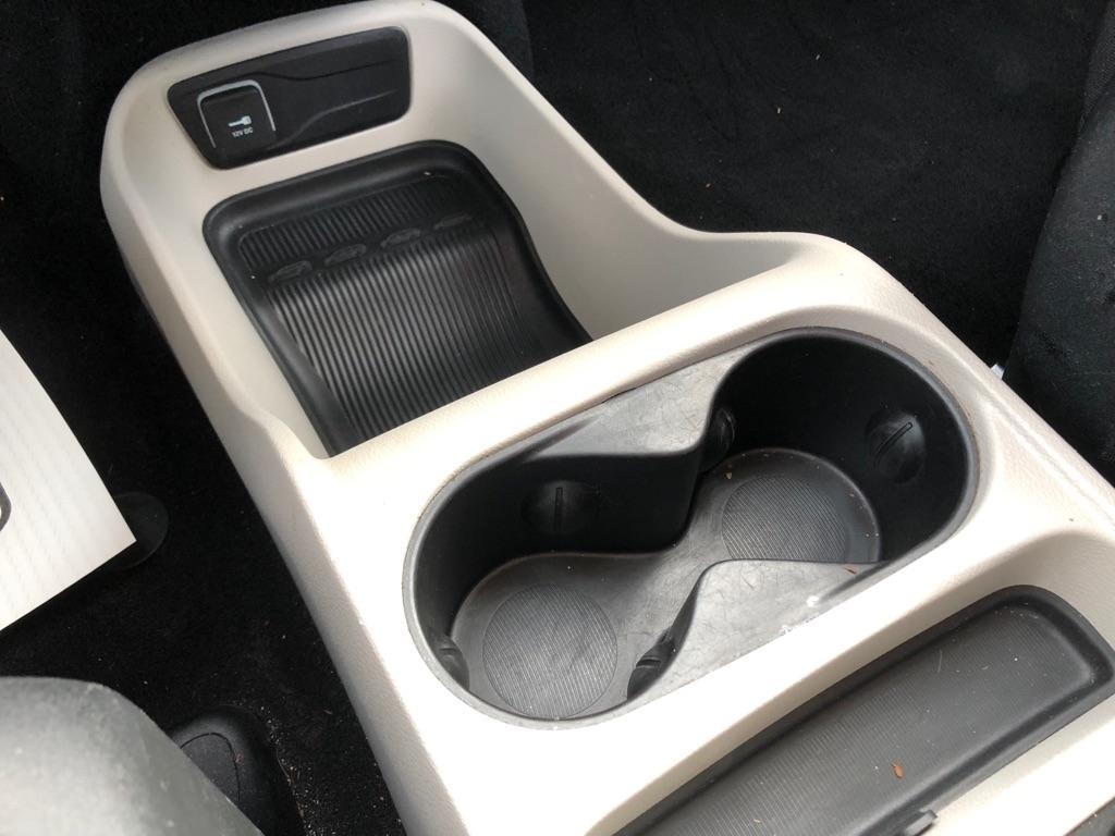 2023 Chrysler Voyager photo 29 of 42