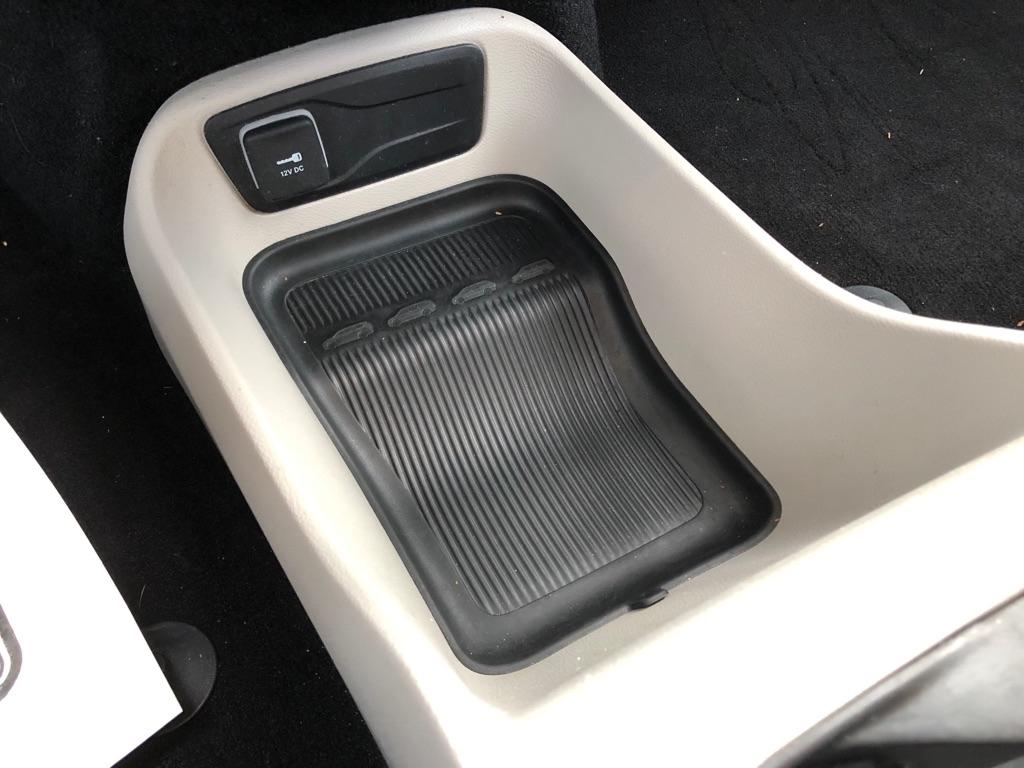 2023 Chrysler Voyager photo 30 of 42
