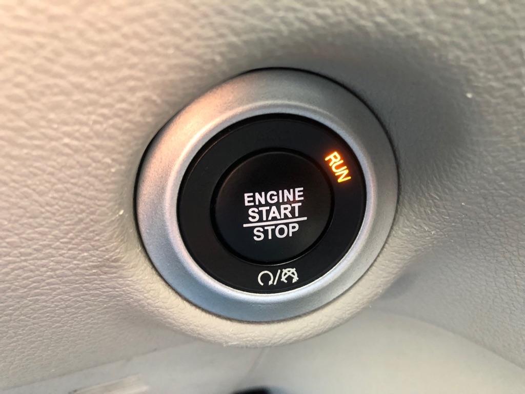 2023 Chrysler Voyager photo 35 of 42